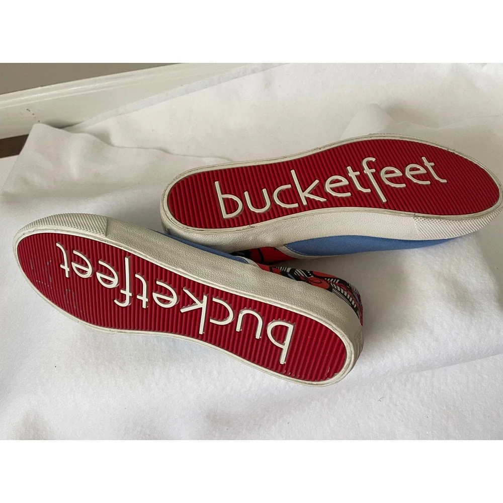 Bucketfeet slip sneakers